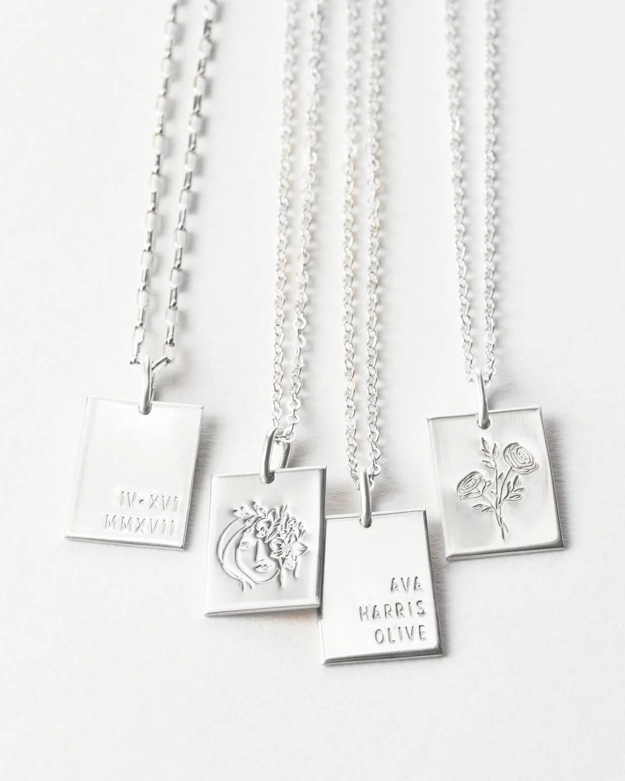 Personalized Marseille Necklace - Image 2