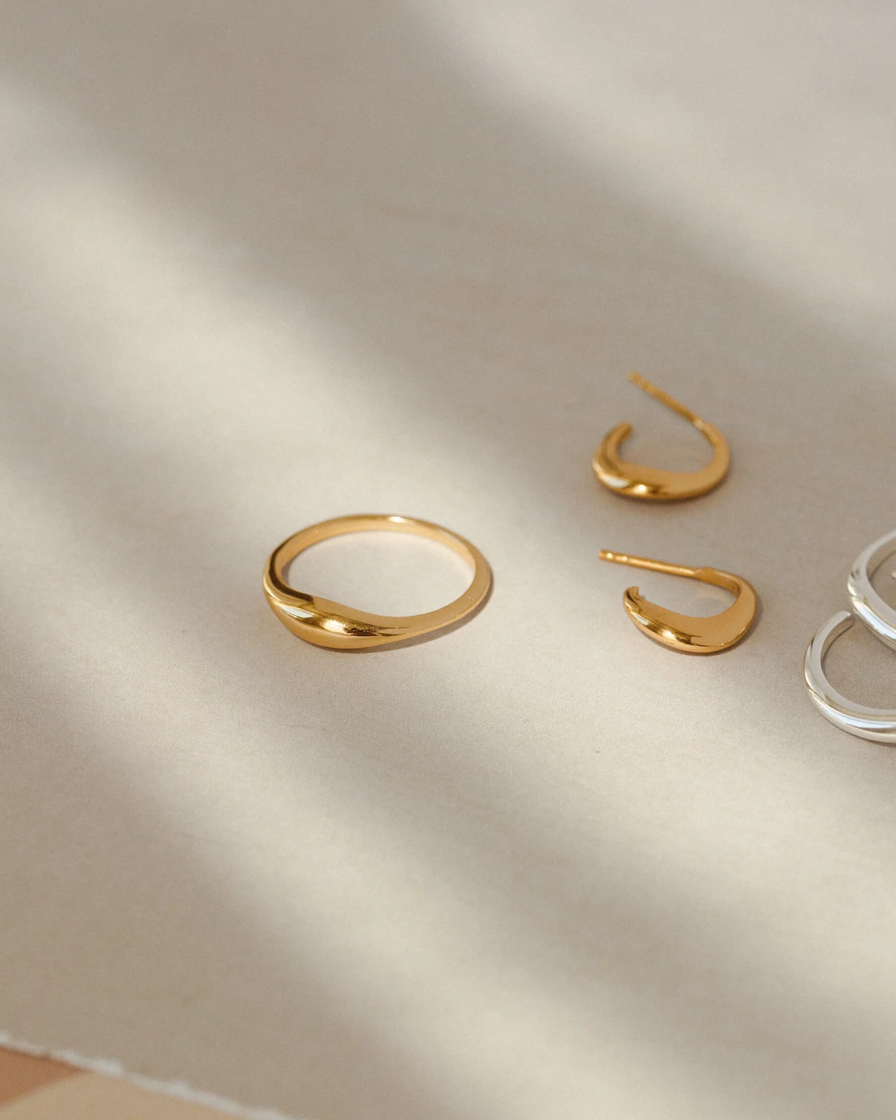 Dainty Dome Ring - Image 6
