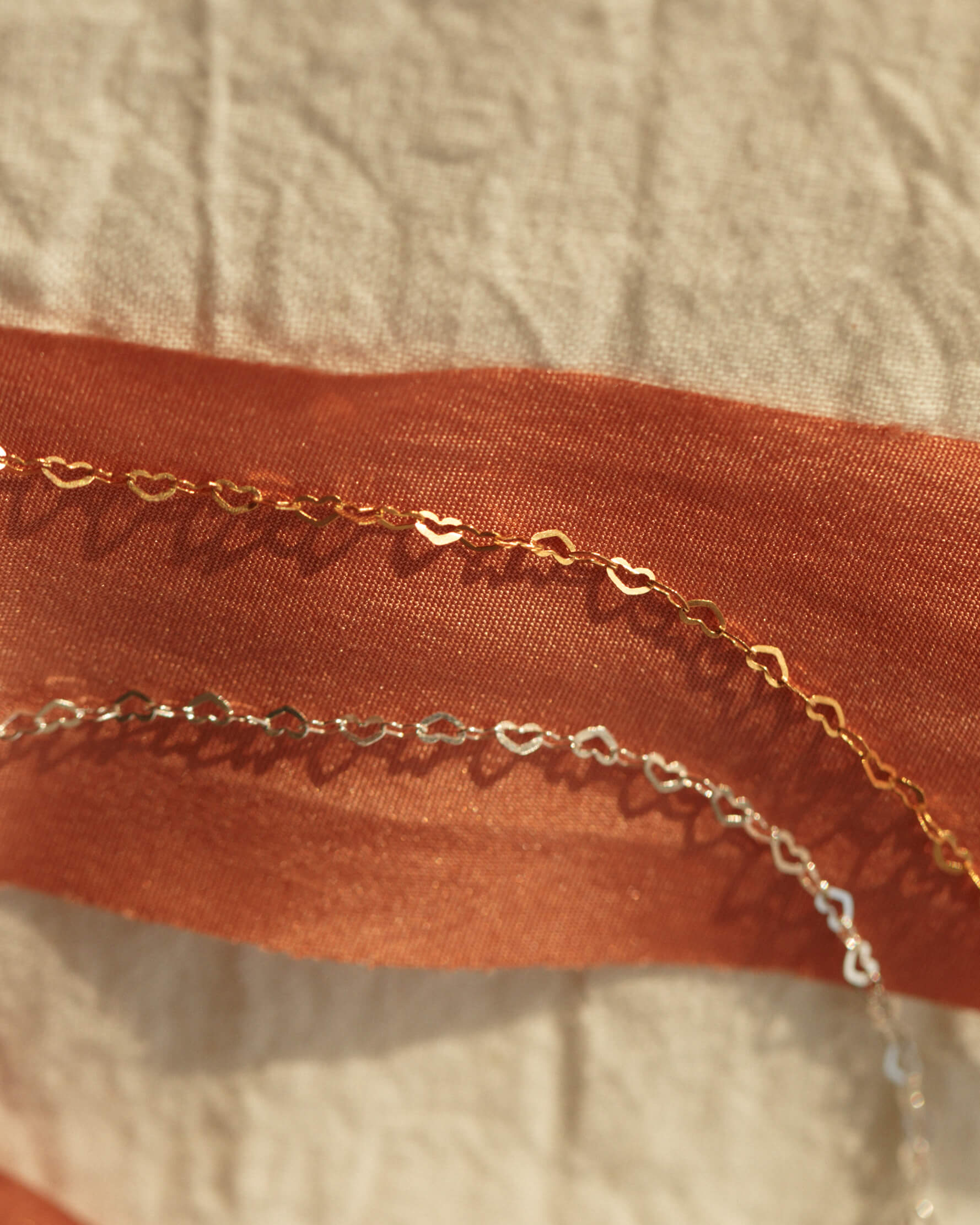 Dainty Heart Choker - Image 9