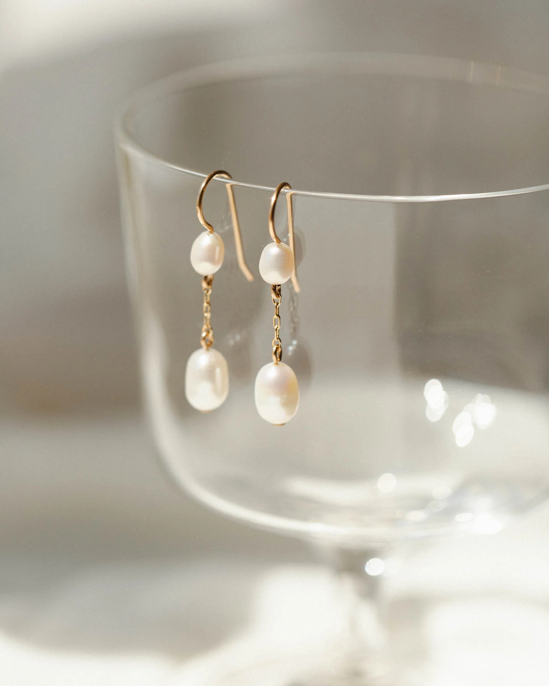 Deux Pearl Drop Earrings - Image 6