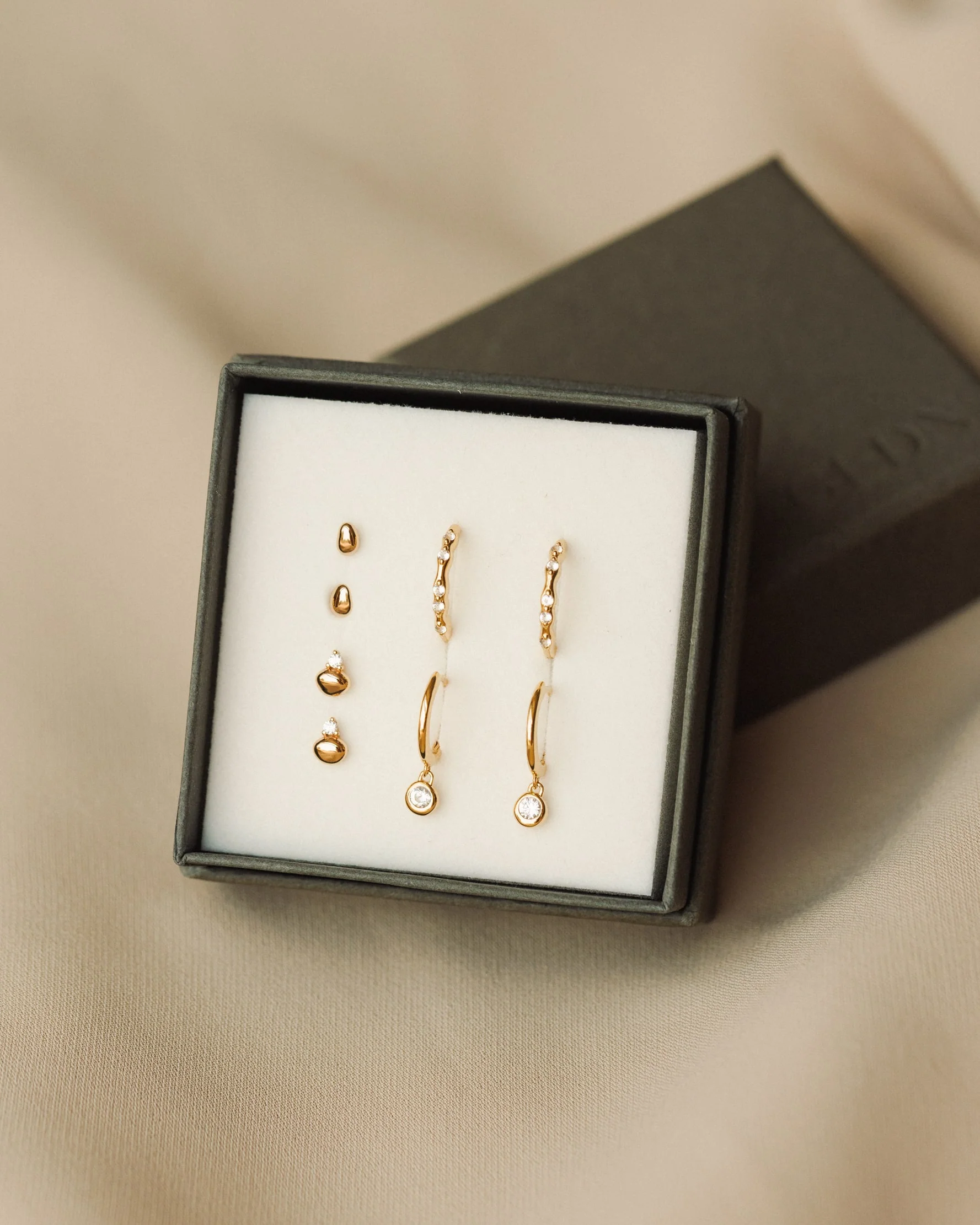 Gaia Hoops - Image 4