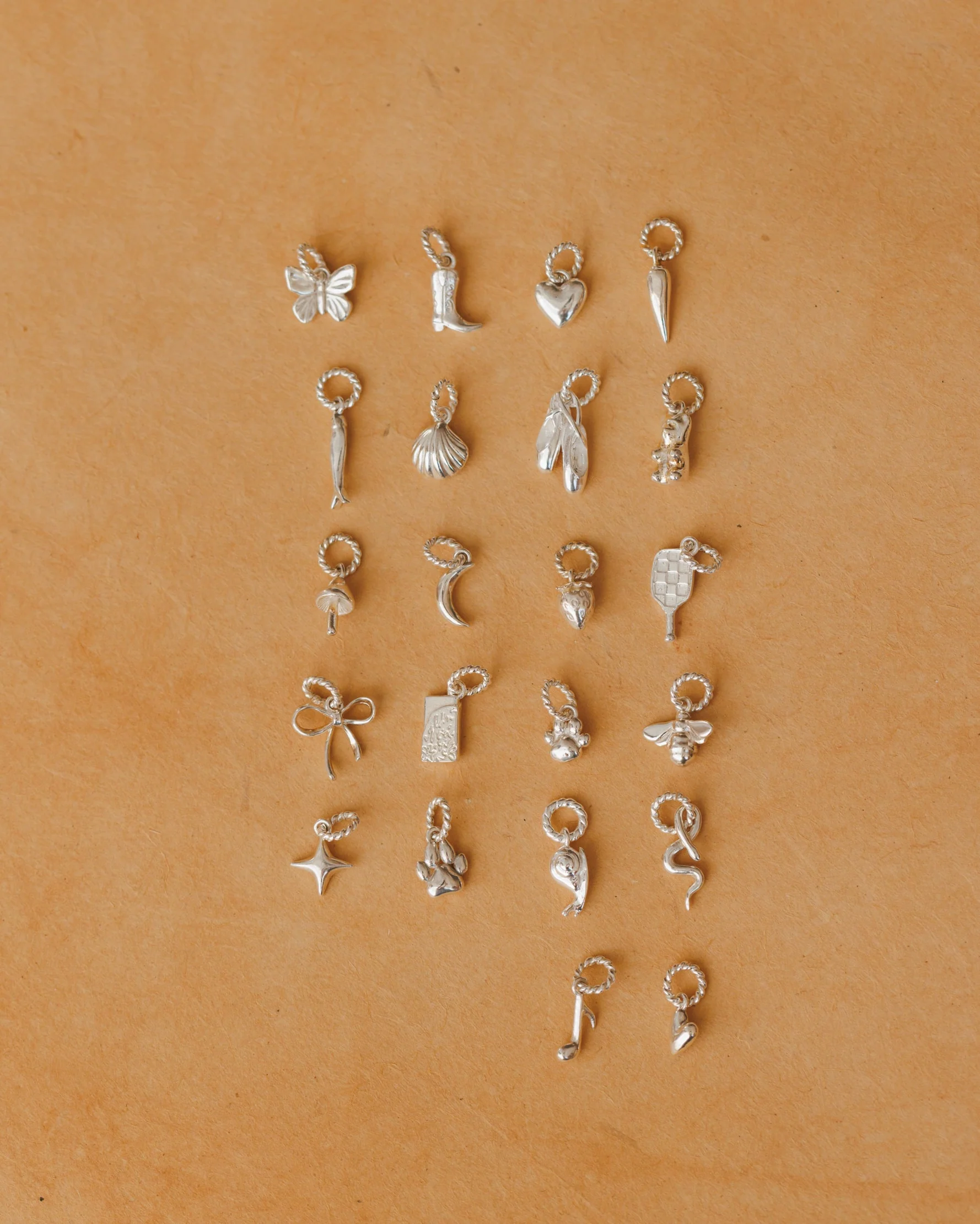 Garden Bee Charm - Image 8