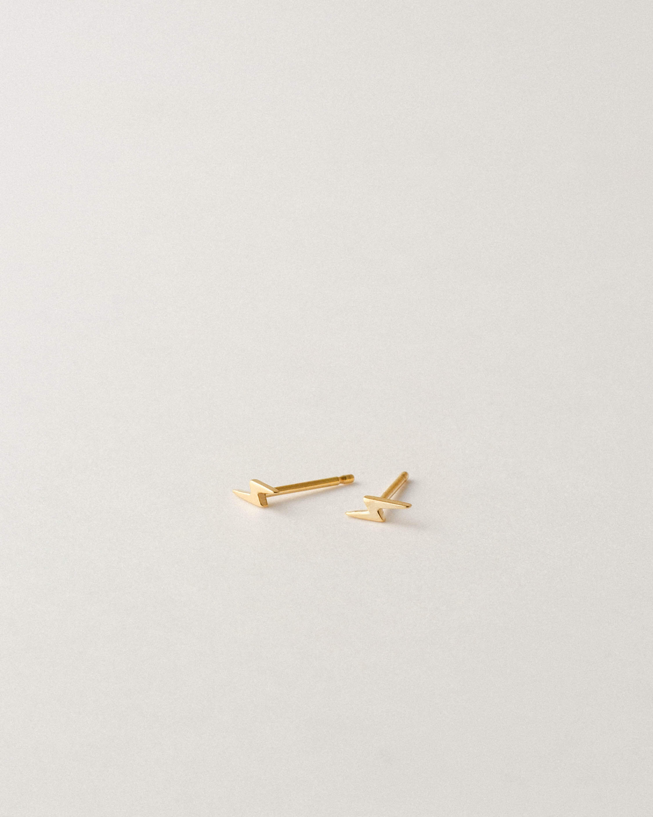High Voltage Studs - Image 5