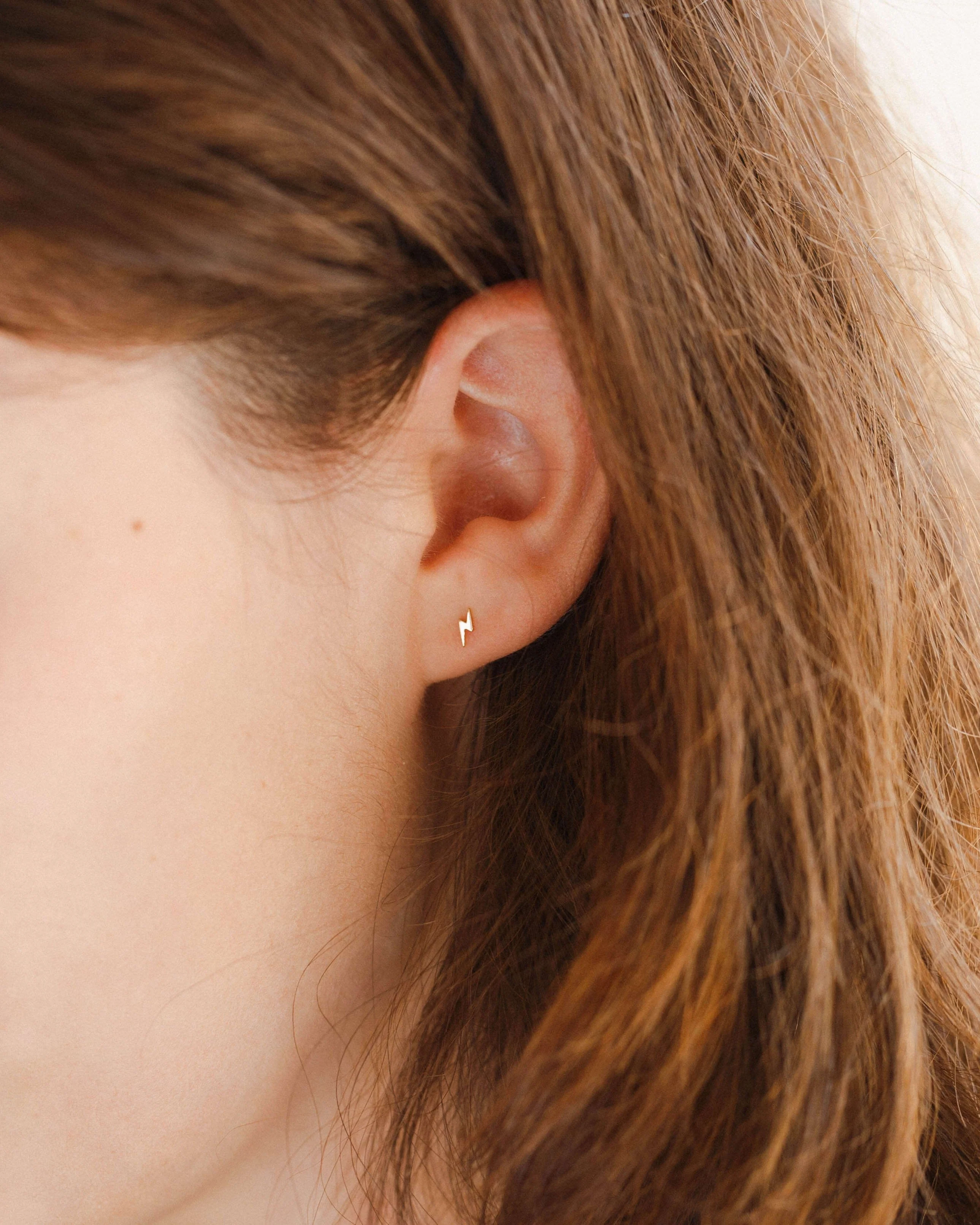 High Voltage Studs - Image 6