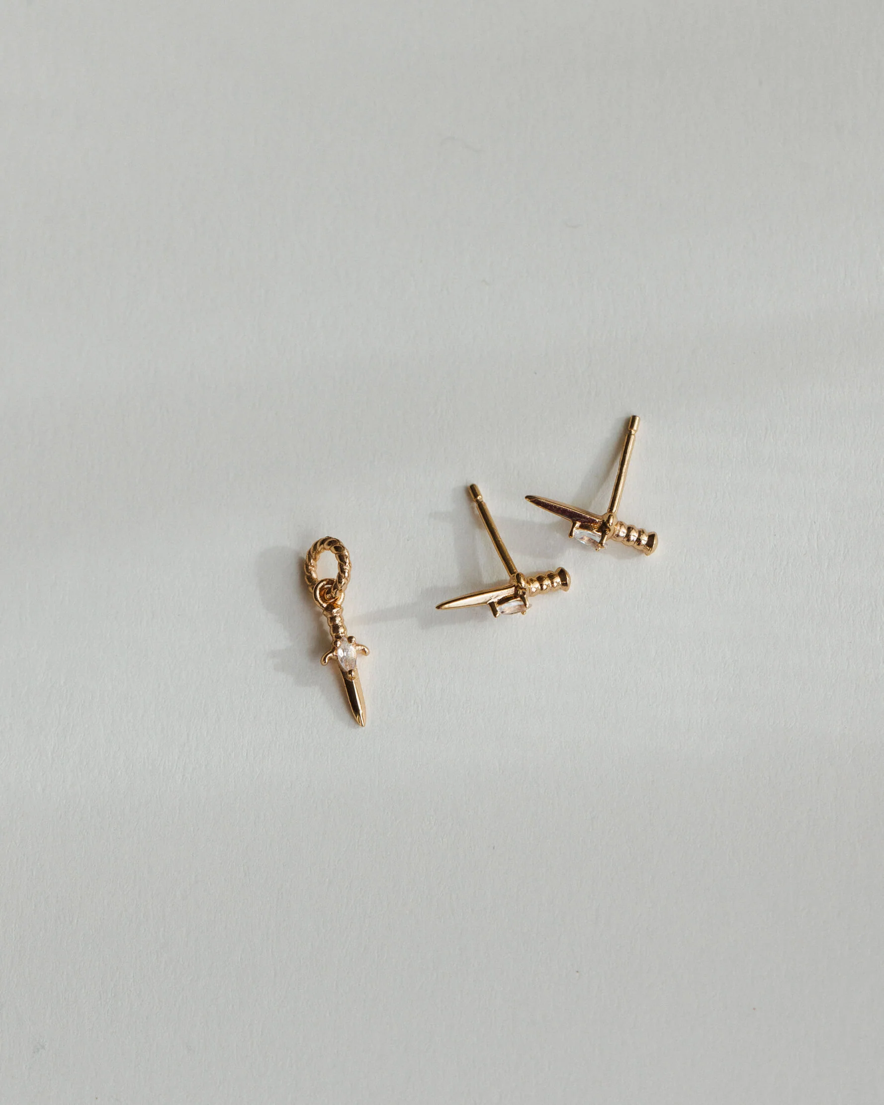 Inventory - Moonstone Dagger Studs - Image 5