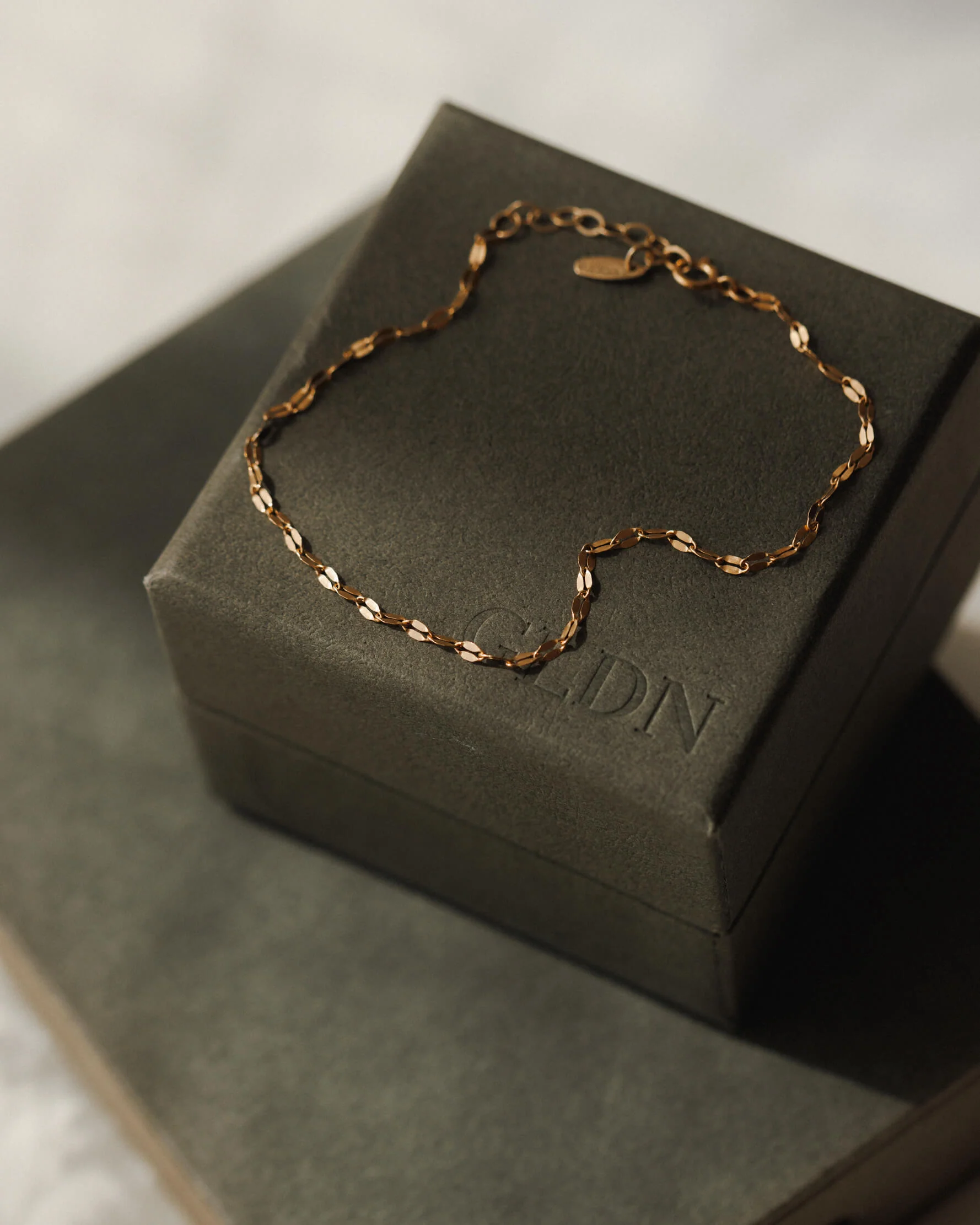 Mirror Chain Bracelet - Image 7