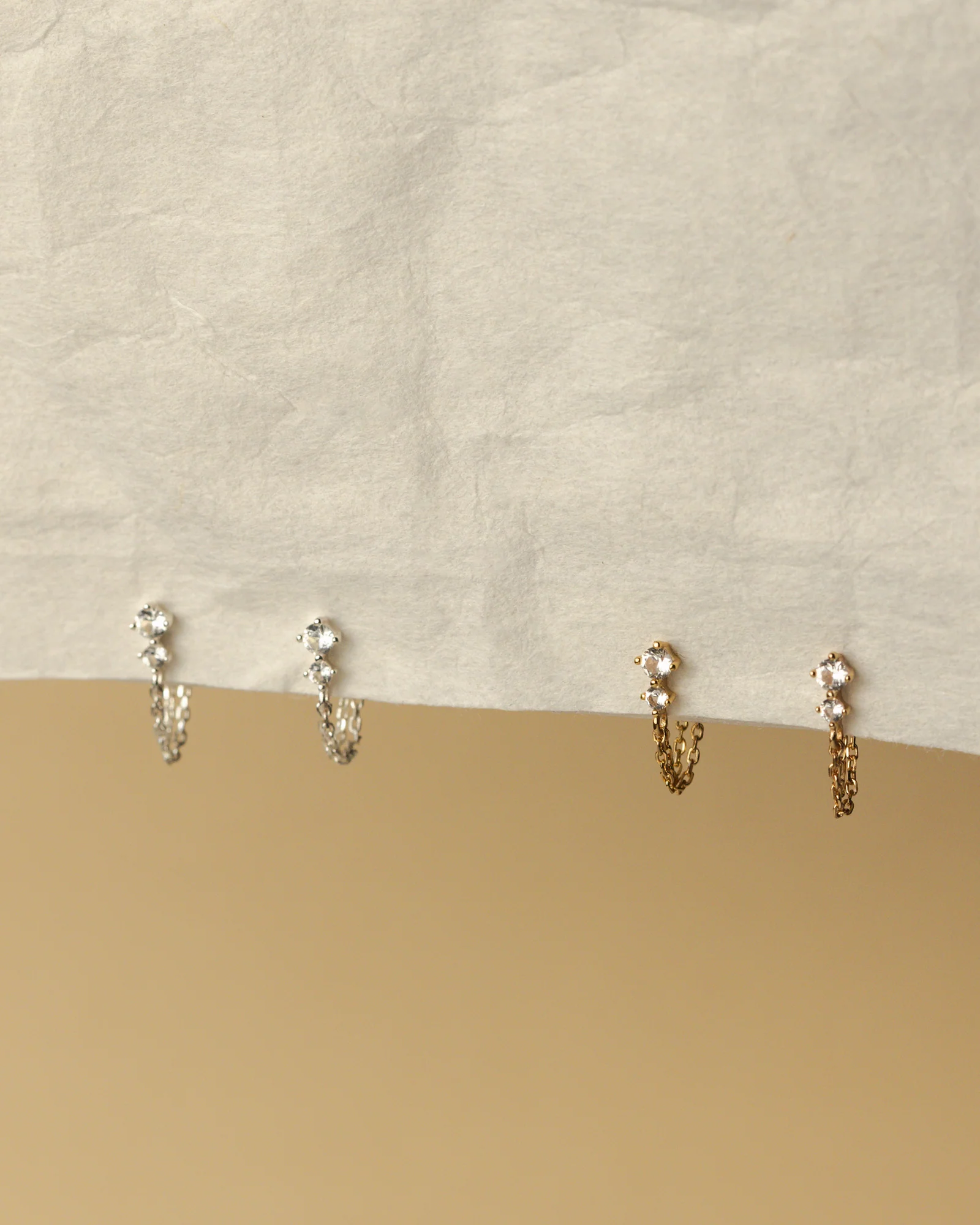 Nyx Chain Studs - Image 4