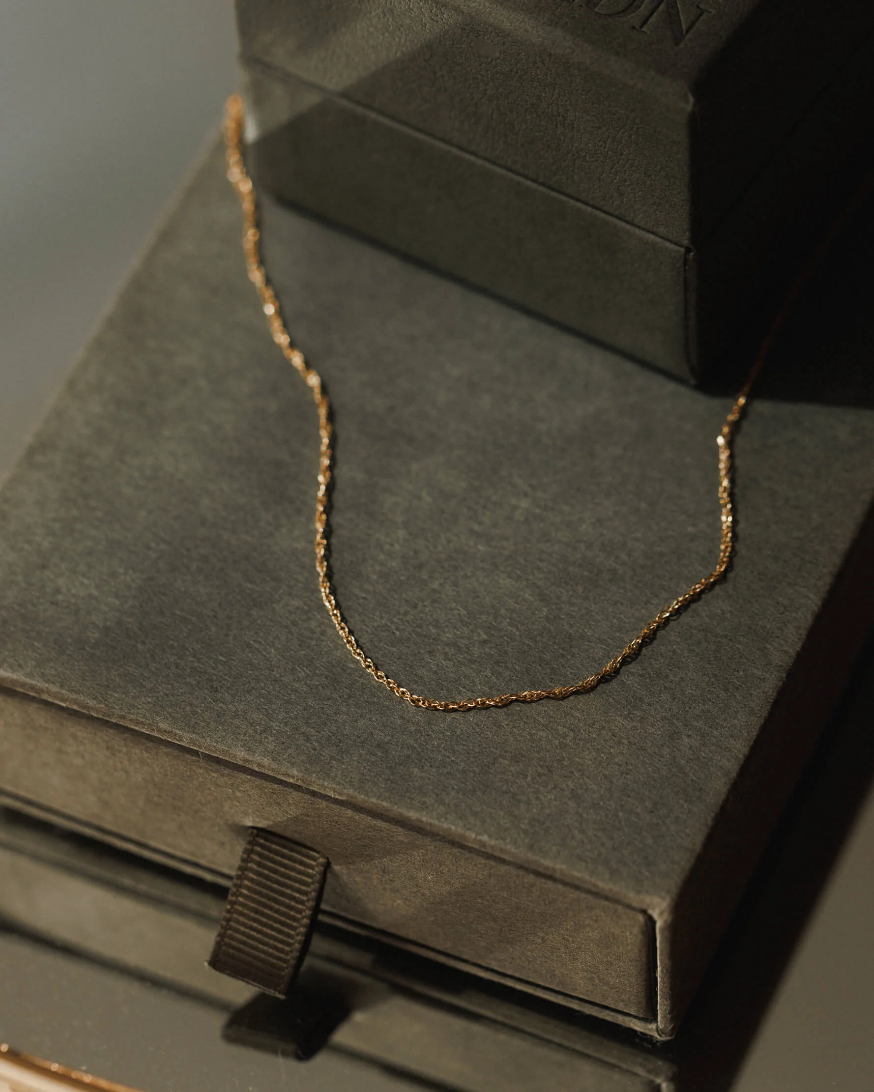 Shimmer Chain - Image 7