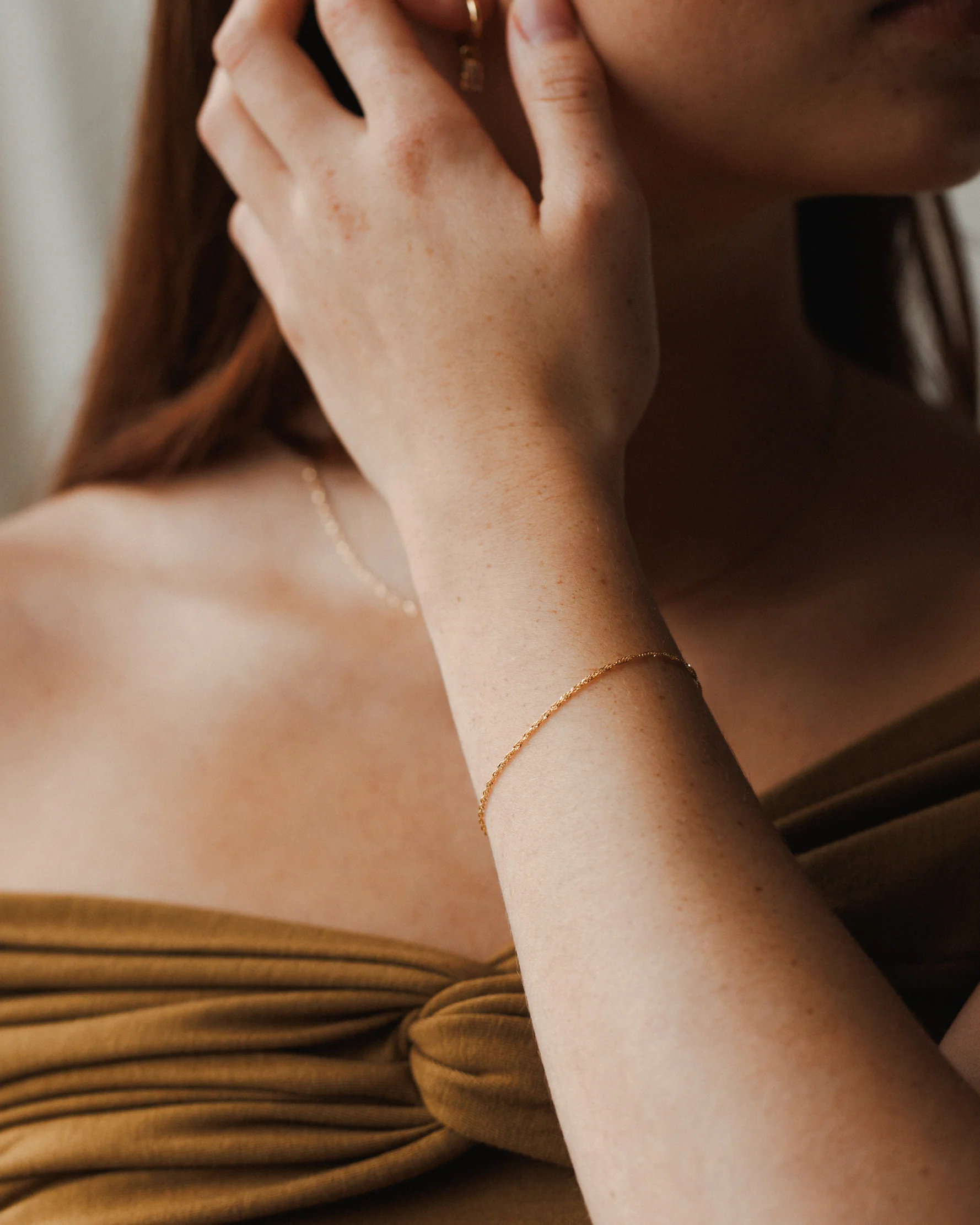 Shimmer Chain Bracelet - Image 8