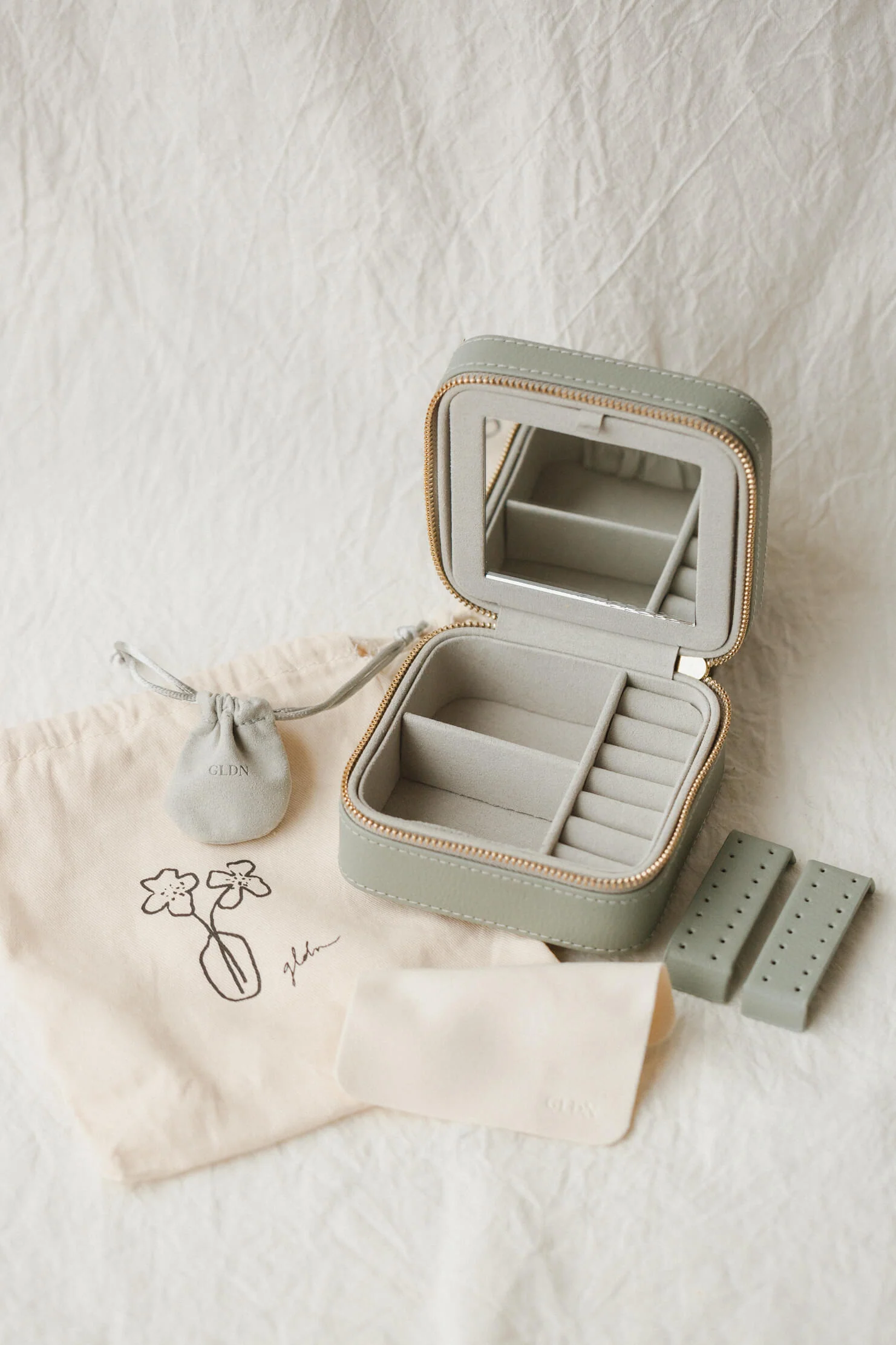 Signature Jewelry Case - Image 10