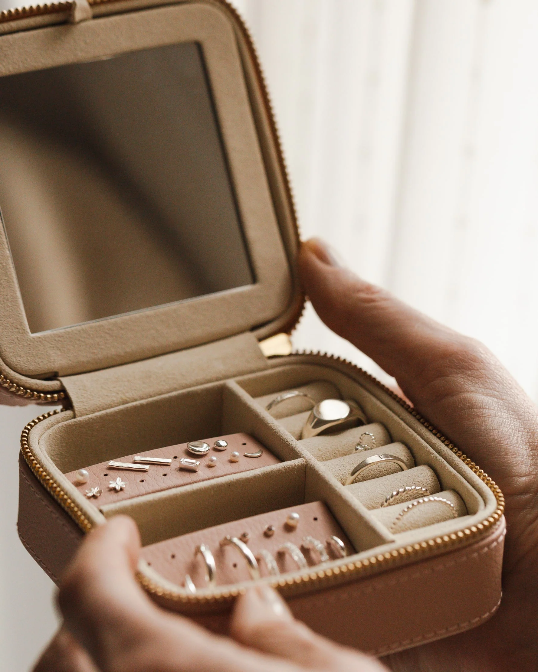 Signature Jewelry Case - Image 11