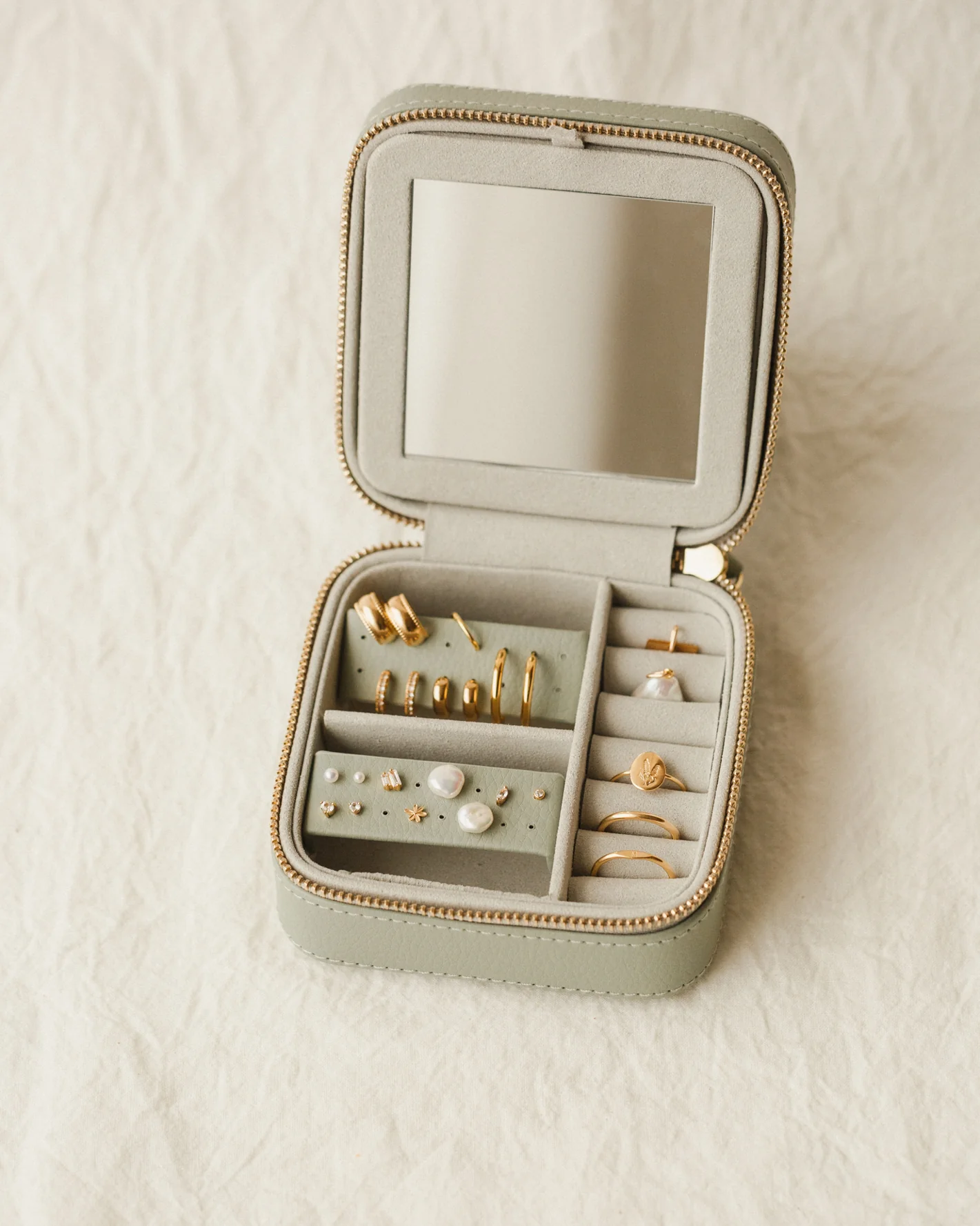 Signature Jewelry Case - Image 2