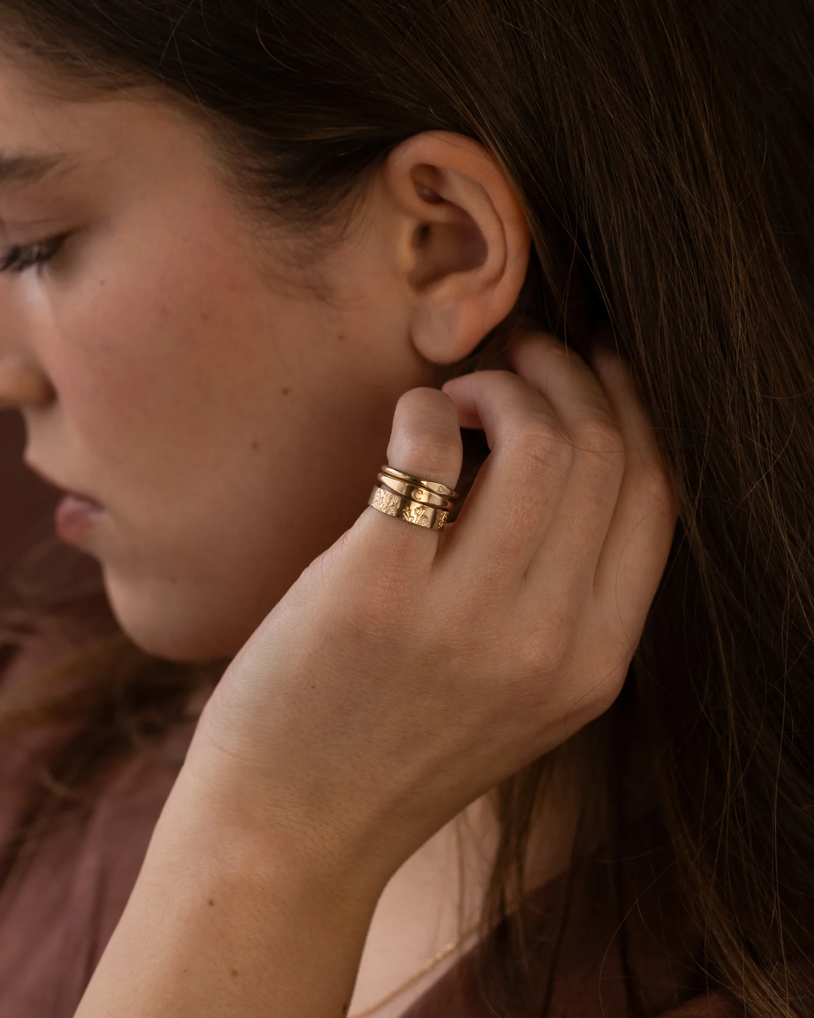 Slim Signet Pinky Ring - Image 8