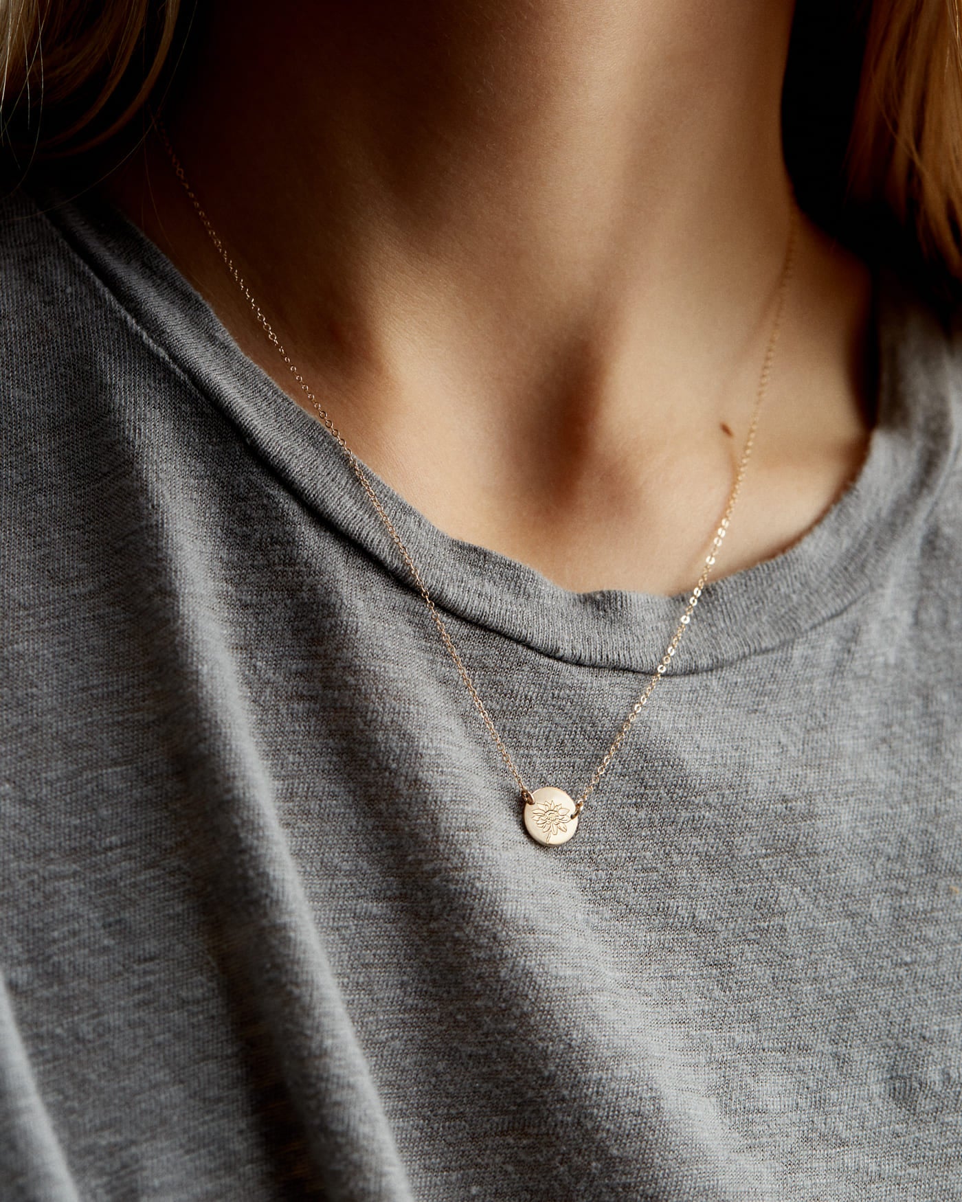 Small Flora Link Necklace - Image 8