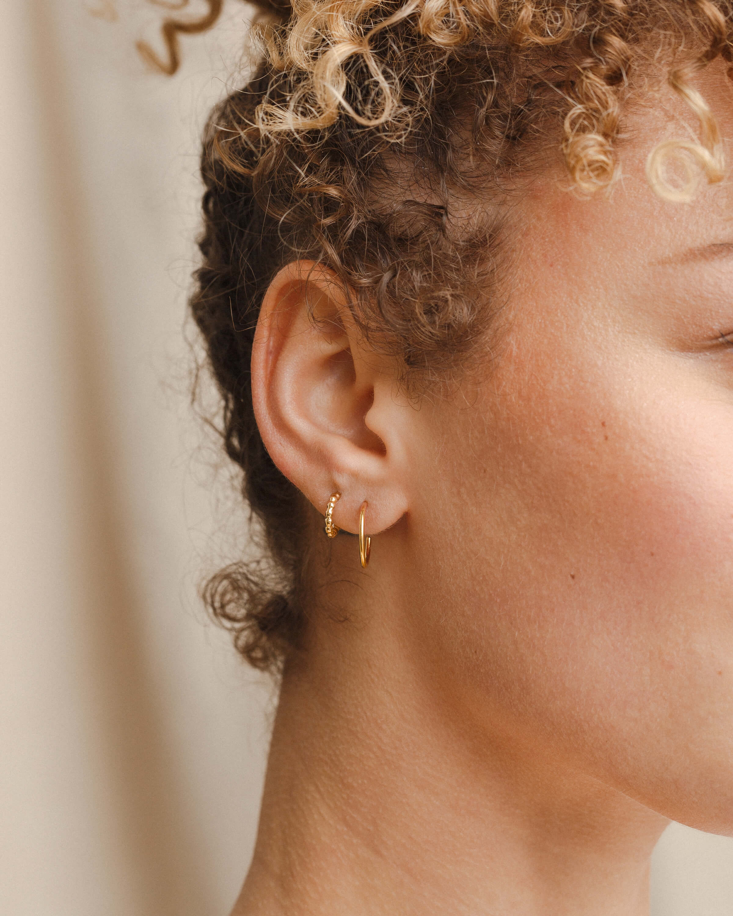 Telkes Huggie Hoops - Image 8