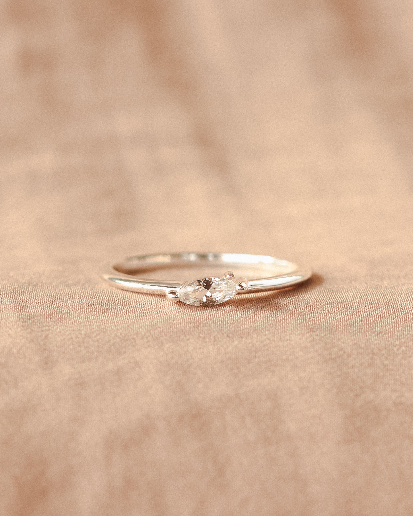 White Sapphire Leaflet Ring - Image 3